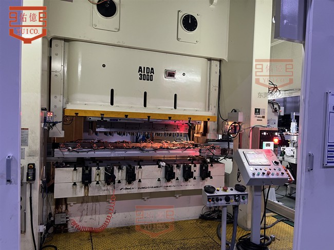 三次元機(jī)械手在汽車(chē)零配件多工序沖壓中發(fā)揮了哪些作用？